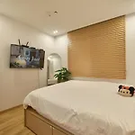 Dana House
